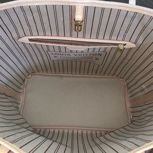 LOUIS VUITTON MM NEVERFULL MONOGRAM PRINT